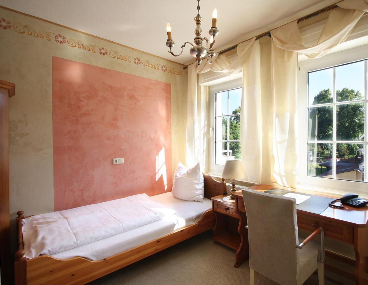 Hotel-Restaurant Saelzerhof Salzkotten Zewnętrze zdjęcie